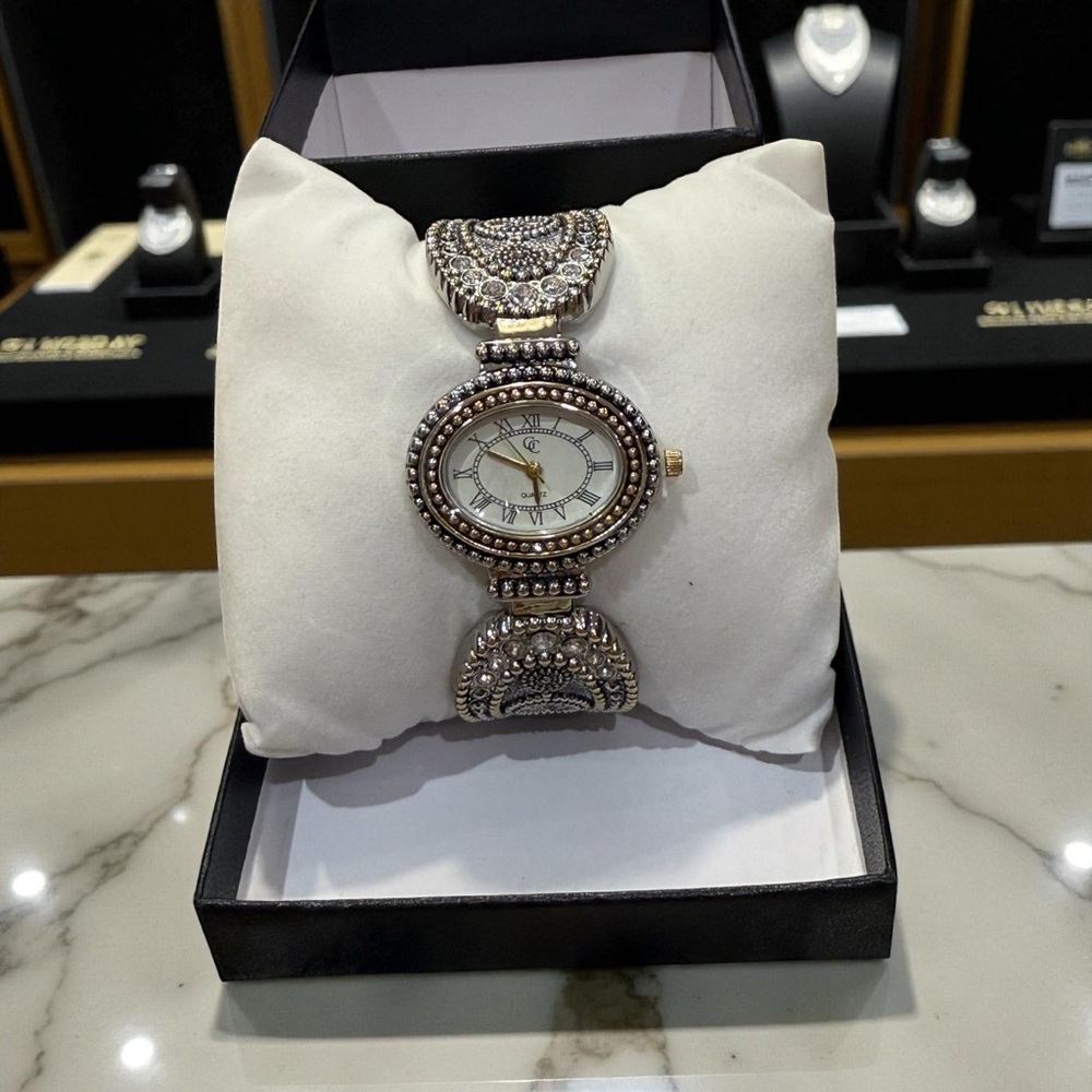 NEW IN BOX Beautiful Vintage Look Cuff Watch From Gold Coast